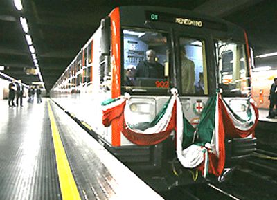 Milano. Ieri viaggio inaugurale sulla linea M1 del nuovo "Meneghino", treno dei record
