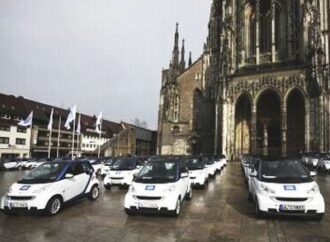 Ulm. Car2go: 200 buone ragioni per riscoprire L'auto in contesti urbani. Nuovo concetto di mobilità per Daimler AG