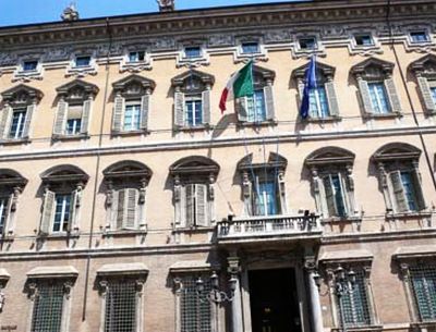 Roma. Il Senato ha definitivamente approvato, in quarta lettura, il ddl n. 1195-B: diventa disposizione di legge L'art. 61 sulle modalità di affidamento del tpl