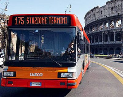 Roma. Sui bus della capitale potrebbe tornare il bigliettaio