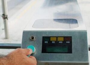 Roma sperimenta i tornelli su 12 bus della linea 709: si parte il 12 luglio