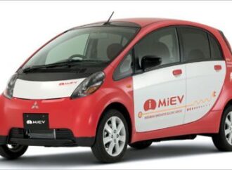 Milano. Conclusa con successo la sperimentazione Mitsubishi del sistema di ricarica per auto elettriche di A2A