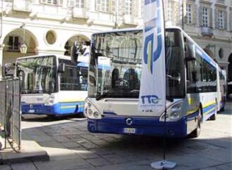 Torino. In servizio i primi quattro autobus  Stop & Start  in Italia