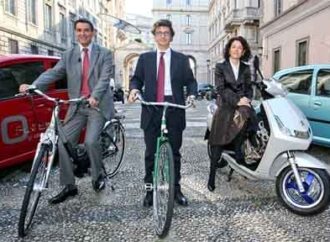 Milano. Intesa San Paolo adotta il servizio Mu by Peugeot