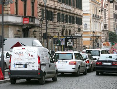 Roma. Unioncamere, infrastrutture: in Italia, dal 2000 16 km di nuove autostrade l’anno