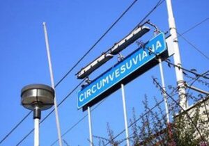 Napoli. Circumvesuviana e Sepsa: senza stipendio bloccano il servizio