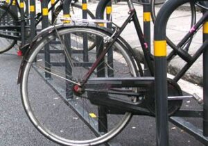 Firenze. Piste ciclabili, rastrelliere e fontanelli a portata di click