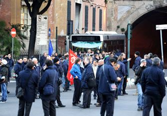 Genova. Amt: oggi bus regolari, sindacati approvano ipotesi di accordo