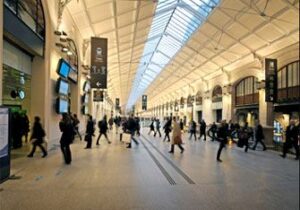 Parigi. La stazione Saint-Lazare cambia volto