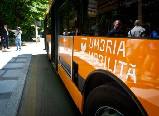 Umbria Mobilità per salvarla 51% ai privati