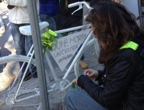 “Basta morti sulle strade” bici in corteo a Bari