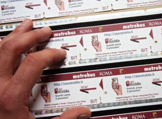 Atac, l’abbonamento al bancomat