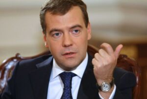 Medvedev, 50% tpl russo deve passare a metano