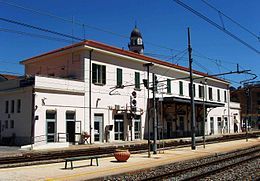 Vesco a Trenitalia, “No a smantellamento biglietterie nelle pro loco e cooperative”