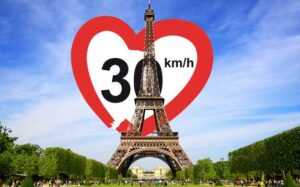 A Parigi si andrà a 30 km/h, parola di sindaco