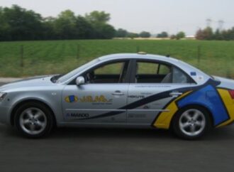 La sfida del VisLab: guida automatica in città