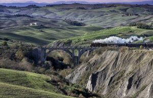 “Panorami senza tempo dal finestrino del treno”