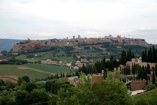 Progetto unitario Regioni Umbria e Toscana per stazione AV Arezzo Chiusi