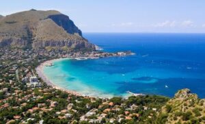 Palermo tra ingorghi e smog: mobilità sostenibile, a che punto siamo?