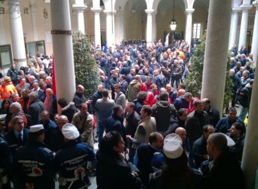 Il martedì nero della viabilità genovese lo sciopero selvaggio prosegue a oltranza