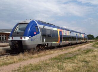 Parte la sperimentazione di autobus elettrici a ricarica wireless