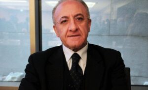 Fondi al metrò De Luca tuona «Un manicomio»