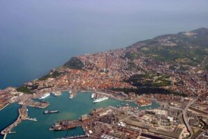 Ancona: novità per chi viaggia di sera