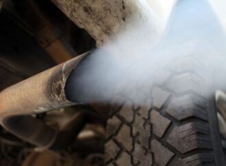 Mobilità sostenibile: l’Ue approva la riduzione delle emissioni di CO2