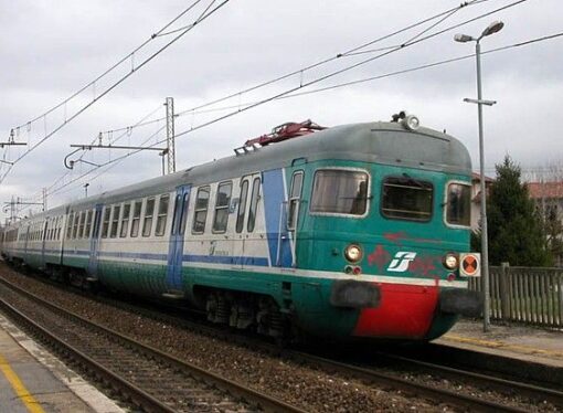 Moretti: “Possibile che non si riescano a tirare fuori 3 mld per il Tpl