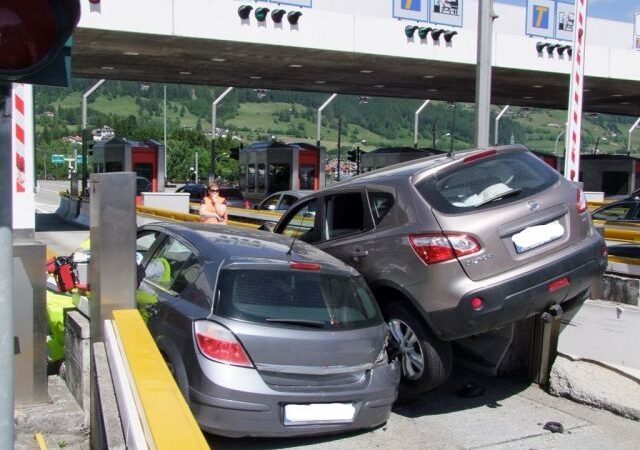 Car sharing: cosa succede in caso di incidente o danno?