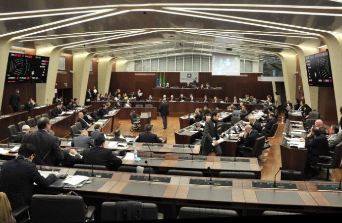 ASSTRA e ANAV Lombardia si scagliano contro la Regione