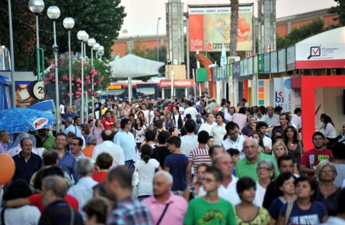 Trenitalia, sconti sui biglietti per la Fiera del Levante