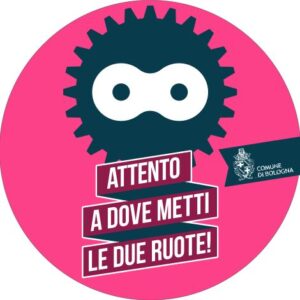 Bologna, il Comune regala rastrelliere per le bici