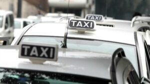 Tassisti: “Il car sharing? Favorisce anche noi”