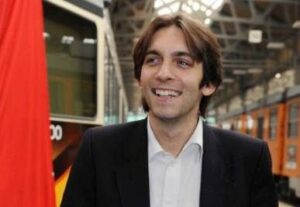 Moto sharing, parte la gara, Atm celebra la linea rossa