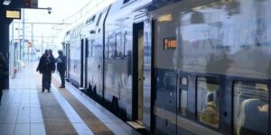 Pendolari minacciano una causa: Trenord convoca i comitati
