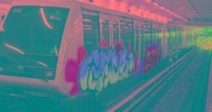 Vandali sui mezzi Gtt, 60 attacchi al giorno