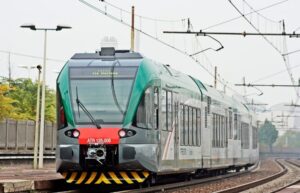 Legambiente al governo: «Stop al monopolio Trenord»