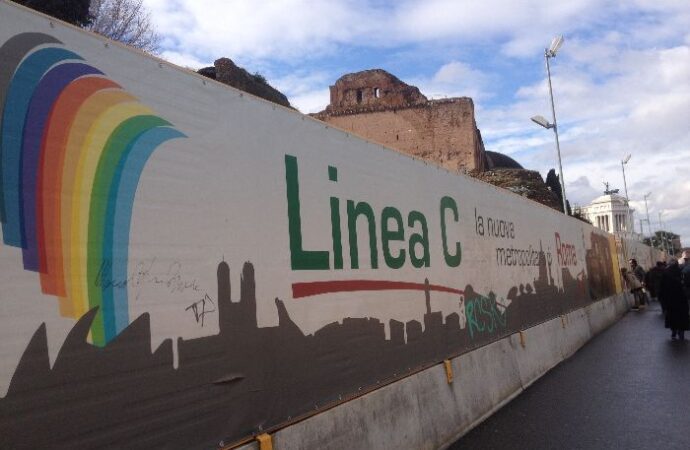 Metro C, il Consorzio denuncia: «Ritardi per colpa del Comune»