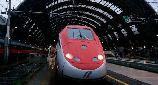 Trenitalia, rimborso ritardo: fra i 30 e 59 minuti bonus del 25%, ma non in denaro