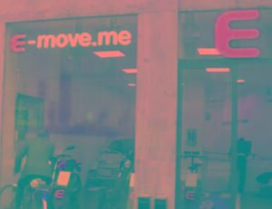 E move.me, concept store di mobilità sostenibile in centro Milano