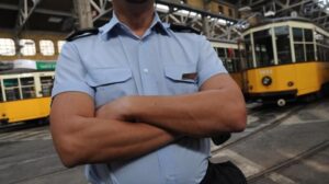 Sindacati contro Asstra: “Pensi alla crisi del settore, il diritto di sciopero non si tocca”