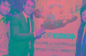 Tutti i car sharing (e le bici) ora si prenotano con una sola app