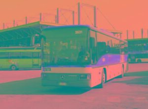 Cade dall’autobus, Seta condannata