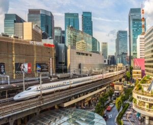 Tokio, ogni giorno 8 milioni di passeggeri in metropolitana