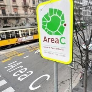 Milano: Area C, meno auto e polveri abbassate del 38%