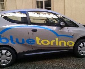 Torino: le auto elettriche le porta Bollorè