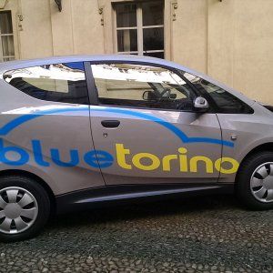 Torino: le auto elettriche le porta Bollorè