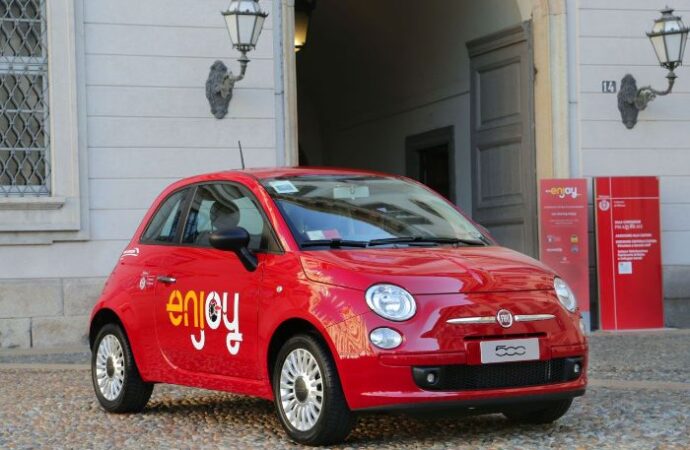 Car sharing: incidenti, Enjoy corre ai ripari
