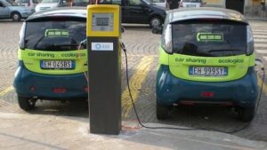 Auto elettriche: aggiornato il Piano Nazionale punti di ricarica